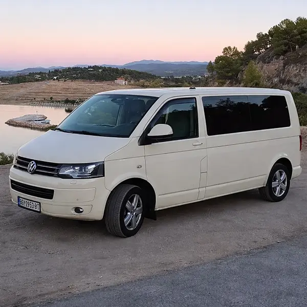 Iznajmljivanje kombija sa vozacem Dream Team Travel Beograd