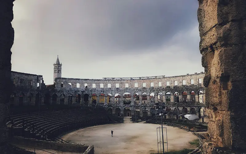 Unutrasnjost pulske arene